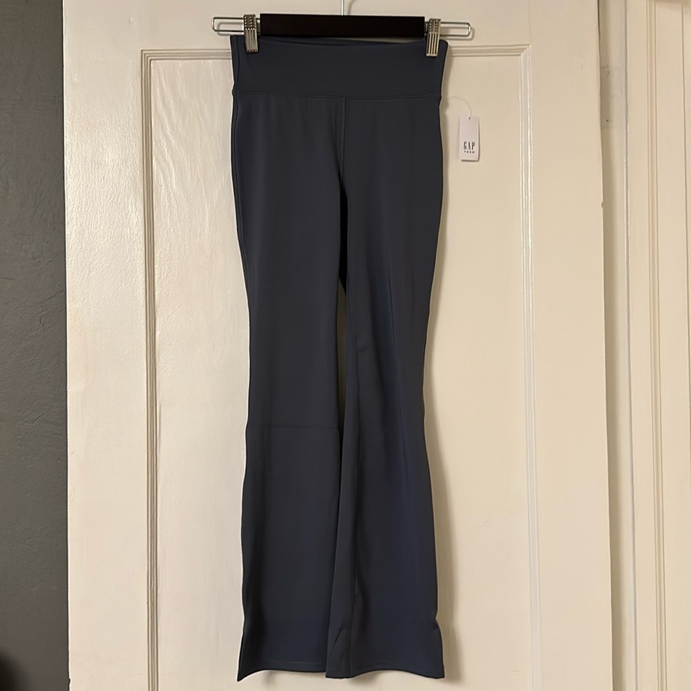 NWT GAP Kids / Teen Flare Leggings 10